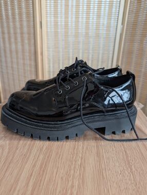 Aldo Black Patent Leather Lace-Up Derby Shoes